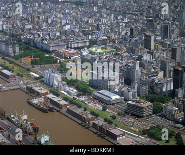 Argentina, Buenos Aires, vista aerea del centro di Buenos Aires con approdo n. 1 e la Casa Rosada, la casa del governo Foto Stock