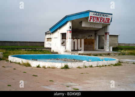 Ex luna park a Morecambe sulla costa nord ovest dell'Inghilterra Foto Stock