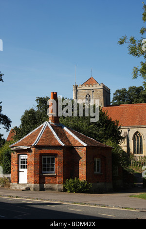 "Pedaggio Casa' e [Dorchester Abbey], 'Dorchester sul Tamigi', Oxfordshire, England, Regno Unito Foto Stock