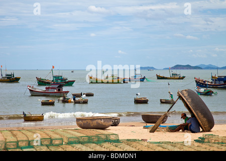 Spiaggia in Qui Nhon, Vietnam Foto Stock