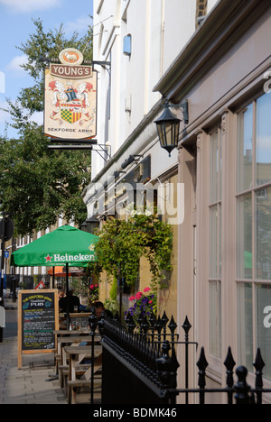 I bracci Sekforde public house in Sekforde Street, Clerkenwell, London, England, Regno Unito Foto Stock