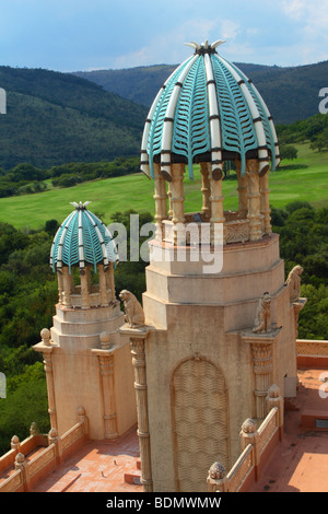 Il palazzo della città perduta a Sun City con la Città Perduta Campo da Golf in background, Provincia di nord-ovest, Sud Africa Foto Stock