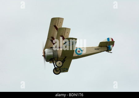 Triplano Sopwith replica a Dunsfold le ali e le ruote 2009 Foto Stock