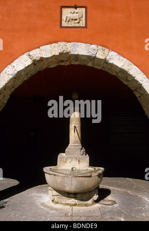 Il borgo medievale di Sospel Alpes-maritimes 06 PACA Costa Azzurra Francia Europa Foto Stock