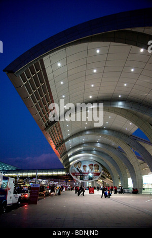 Principale compagnia aerea Emirates Hall Partenze concourse Foto Stock