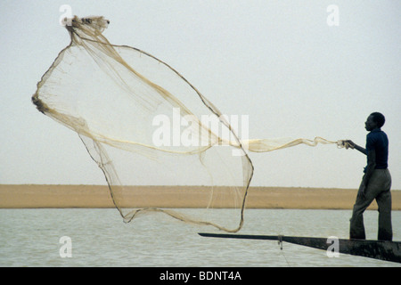 Mali, fisherme sul fiume Niger Foto Stock