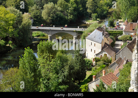 Vista sul tetto di angoli sur l' Anglin, Francia Foto Stock