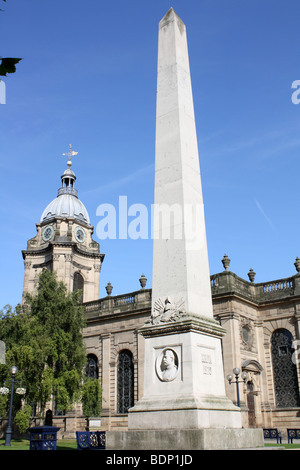 St. Cattedrale di Philips si trova su Colmore Row. Birmingham REGNO UNITO 2009 Foto Stock