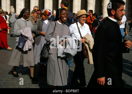 Monache di beatificazione Vaticano Roma Italia Foto Stock