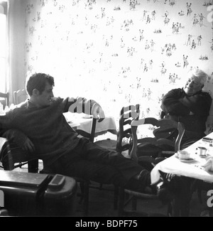 Nazioni Unite lo strinare en hiver Anno: 1962 Regia: Henri Verneuil Jean Gabin, Jean-Paul Belmondo immagine di scatto Foto Stock