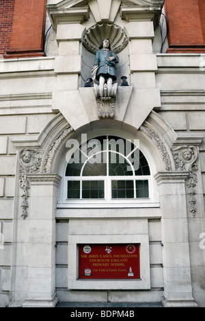 Sir John Cass la fondazione della Scuola Primaria bambino Cass & Family Center di Aldgate, Londra, Inghilterra, Regno Unito. Foto Stock