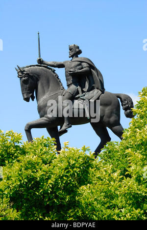 Zagabria, Croazia. Statua di re Tomislav in Tomislavov trg (Tomislav Square) Foto Stock