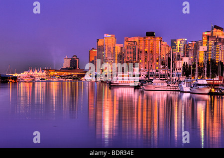 Sera, edifici, Canada Place, Vancouver, British Columbia, Canada Foto Stock