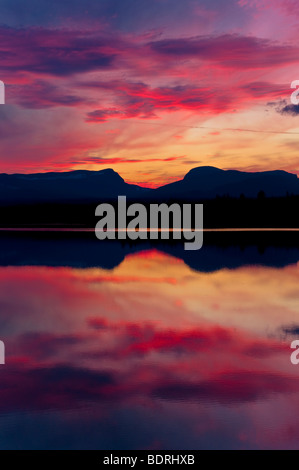 Un abendstimmung einem vedere, jaemtland, SCHWEDEN, atmosfera serale presso un lago, Svezia Foto Stock