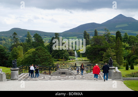 Al Powerscourt Estate House e giardini, vicino Enniskerry nella contea di Wicklow Irleand Foto Stock