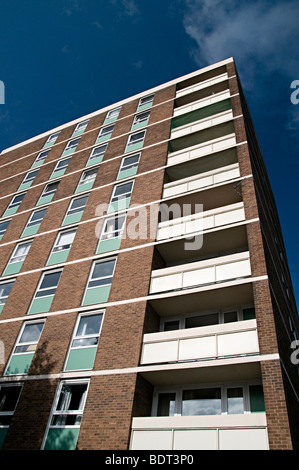 Consiglio di Wolverhampton flat alto edificio e edilizia sociale Foto Stock