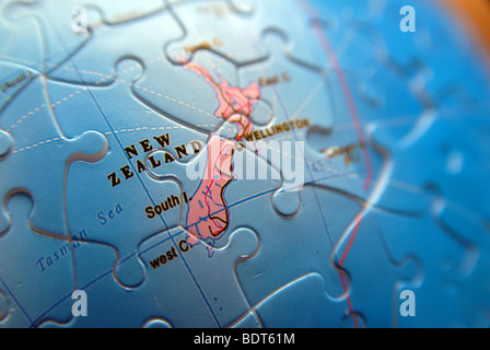 Dettaglio di un globo/mappa. Jigsaw dettaglio. Nuova Zelanda Foto Stock