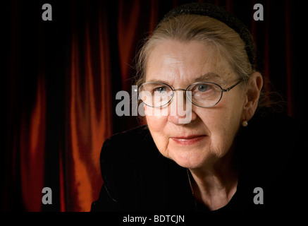 Donna maggiore Foto Stock