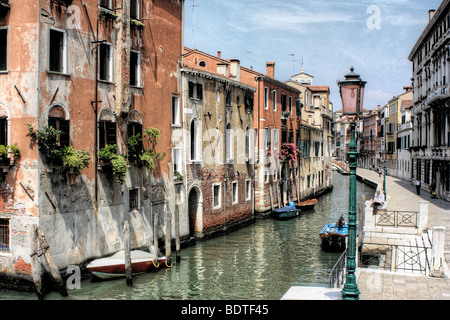 Rio della Misericordia, il sestiere di Cannaregio a Venezia, Italia (HDR - high dynamic range immagine) Foto Stock