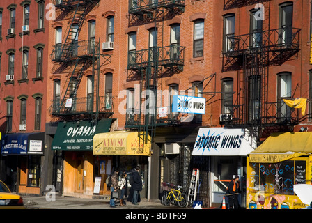 Stati Uniti d'America (New York). 2009. East 11th Street, nell'East Village di Manhattan. Foto Stock