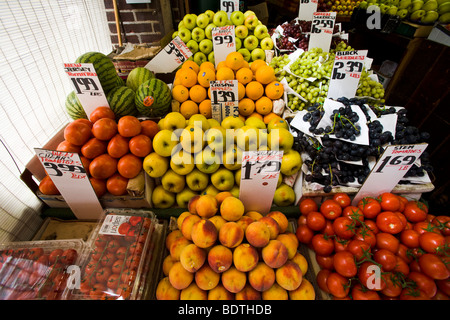 Mercato della frutta, Spiaggia di Brighton, Brooklyn, New York, Stati Uniti d'America Foto Stock