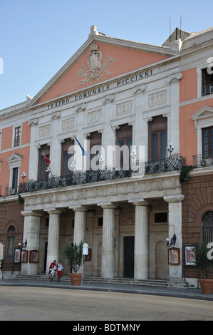 Teatro Comunale Piccinni, Corso Vittorio Emanuele II, Bari, provincia di Bari, Puglia, Italia Foto Stock