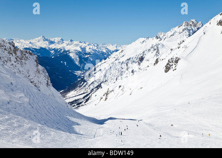 Europa Austria, Tirolo. St. Anton am Arlberg, piste da sci Foto Stock