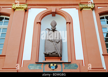 Chiesa di San Nicola, originariamente la chiesa di Brauweiler Abbey, un ex monastero benedettino, Brauweiler, Pulheim, Renania, Foto Stock