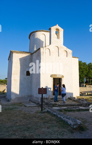 Sv Kriz, più piccola cattedrale del mondo, Nin, Dalmazia Settentrionale, Croazia, Europa Foto Stock