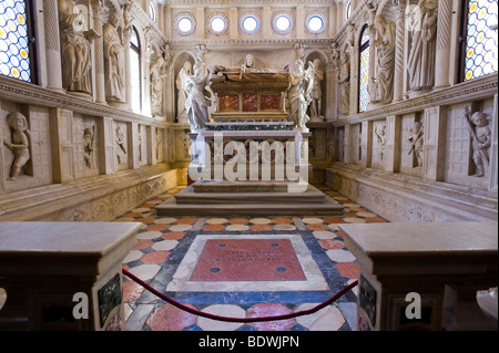 Cappella del Beato Ivan Ursini, Lawrence, St. Cattedrale di San Lorenzo, Trogir, Centrale Dalmazia, Croazia, Europa Foto Stock