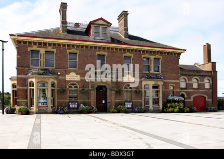 Il Museo di Barnstaple e il Centro Informazioni Turistiche nel nord Devon England Foto Stock