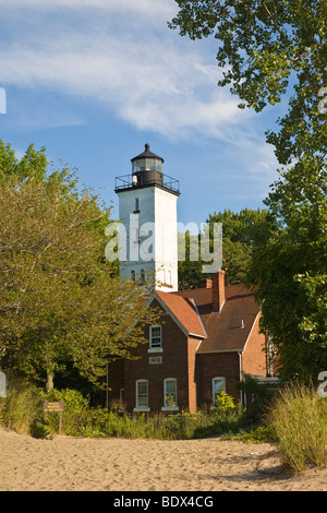 Presque Isle faro sul Lago Erie in Presque Isle State Park di Erie in Pennsylvania, Stati Uniti Foto Stock