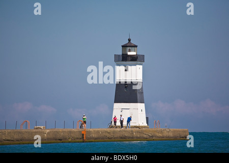 North Pier luce sul Lago Erie in Presque Isle State Park di Erie in Pennsylvania, Stati Uniti Foto Stock