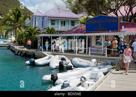 Pussers sbarco nell'isola caraibica di Tortola, Isole Vergini Britanniche Foto Stock