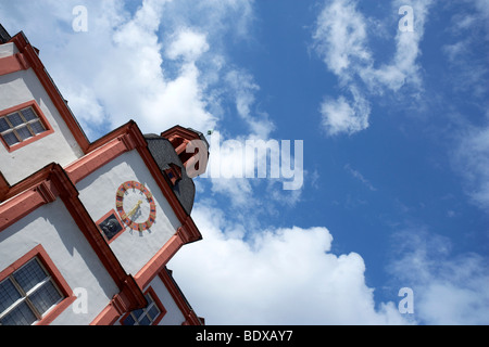 La Alte Kaufhaus vecchio grande magazzino con l'occhio Augenroller rullo sul rilievo Florinsmarkt piazza nel centro storico, Ko Foto Stock