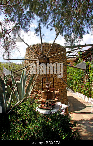 Il mulino a vento, Lychnostatis Open Air Museum, Museo della tradizionale cretese, vita Hersonissos Creta, Grecia, Europa Foto Stock