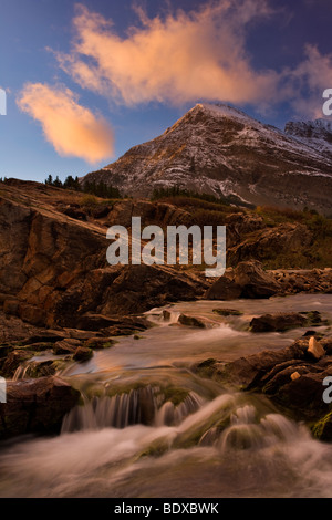 Swiftcurrent creek sunrise Foto Stock