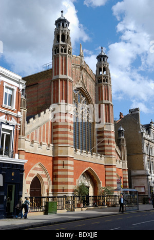 La chiesa parrocchiale di Santa Trinità Sloane Square, a Chelsea, Londra, Inghilterra, Regno Unito Foto Stock