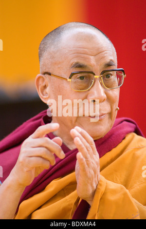 Sua Santità il XIV Dalai Lama, Tenzin Giatso, Commerzbank Arena venue, Frankfurt am Main, Hesse, Germania, Europa Foto Stock