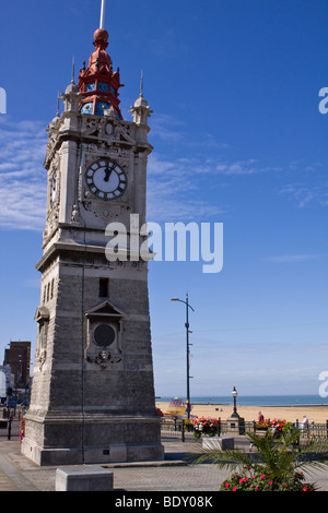 Torre dell'orologio sul lungomare in Margate Foto Stock