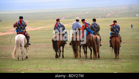 Horse Racing al Naadam festival, Ulaanbaatar, in Mongolia Foto Stock