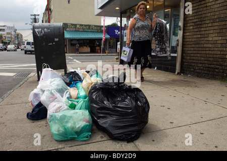 Ferry Street nel quartiere Ironbound di Newark NJ Foto Stock