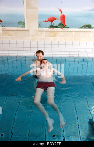 Riabilitazione neurologica facility, fisioterapia, ginnastica in acqua, Bonn, Germania Foto Stock