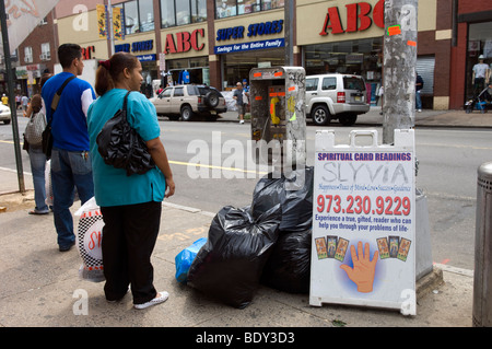 Ferry Street nel quartiere Ironbound di Newark NJ Foto Stock