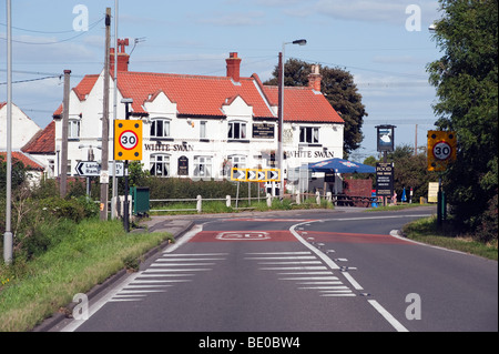 'White Swan" public house in Dunham on Trent, Nottinghamshire,Inghilterra,'Gran Bretagna','Regno Unito',UK,GB,UE Foto Stock