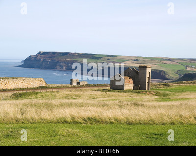 Resti della ventola Guibal House che ha fornito la ventilazione per la Huntcliff Ironstone miniera aperta 1872 chiuso 1906 Foto Stock