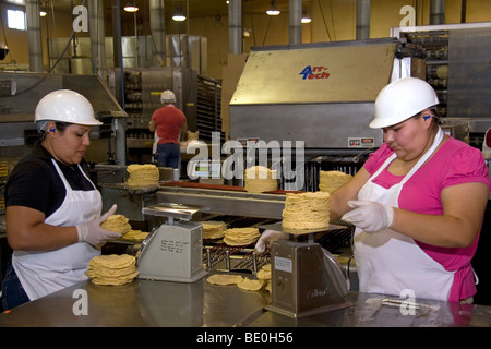 Tortilla di mais fabbrica di trasformazione situato a Caldwell, Idaho, Stati Uniti d'America. Foto Stock