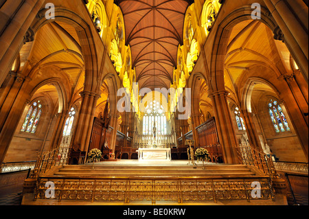 Interior shot del coro, navata con cappelle laterali, St. Mary s Cathedral di Sydney, Nuovo Galles del Sud, Australia Foto Stock