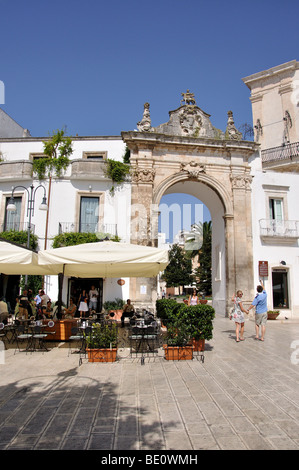 Cancello barocco alla Città Vecchia, Martina Franca, Taranto Provincia, Regione Puglia, Italia Foto Stock