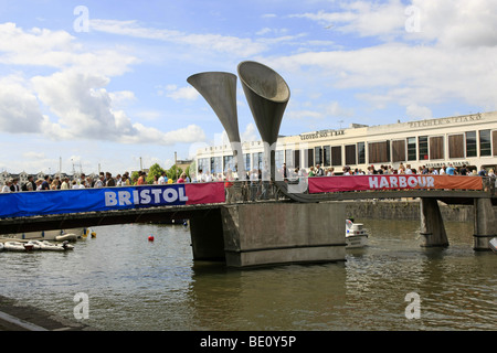 Pero's Bridge, sant Agostino di raggiungere la città di Bristol durante il festival di porto Foto Stock